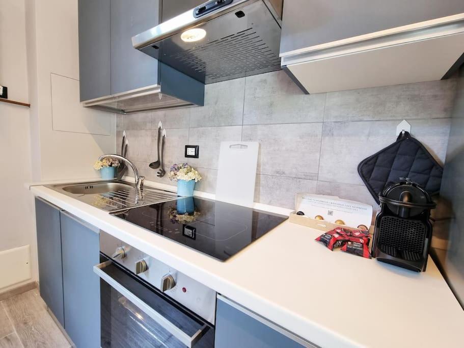 Intero Giulietta - Fiera Ospedale Borgo Roma - Free Parking - Free Wi-fi Appartement *