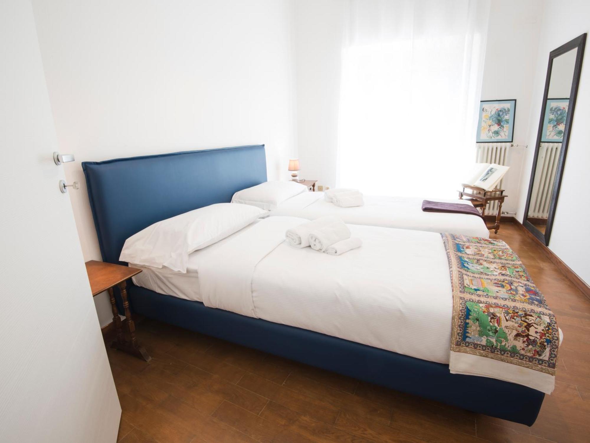 Apartamento Italianflat - Via Adua Two Bedroom Old Town *