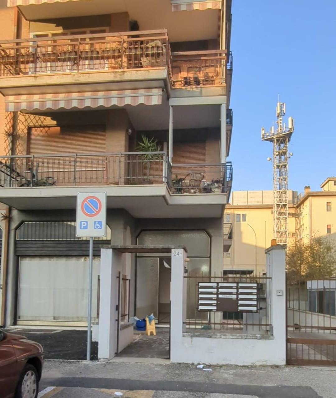 Artist House, Design And Verona