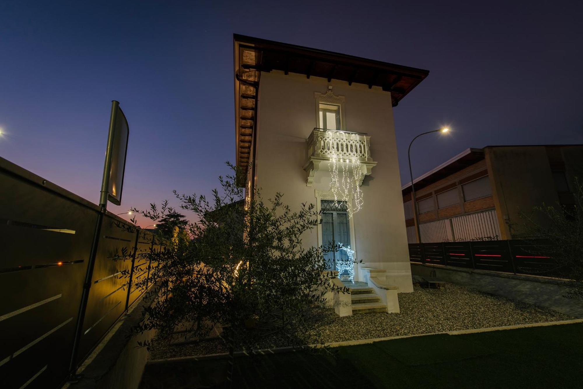 Appartement Dei Sogni - Accesso Indipendente Vicino Ospedale Borgo Trento Fiera Arena Di