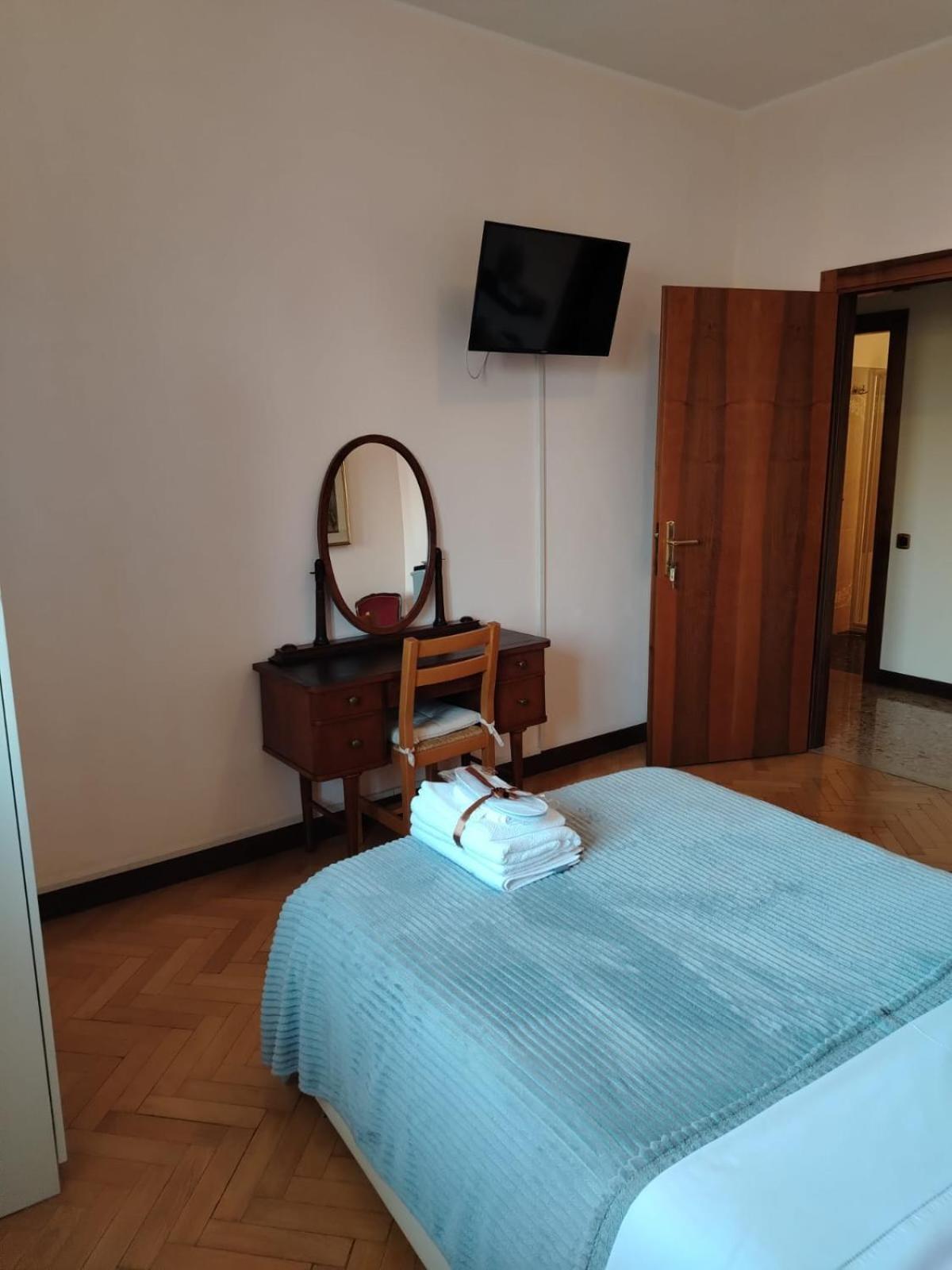 Bed & Breakfast Califano- 2 Leoni Verona