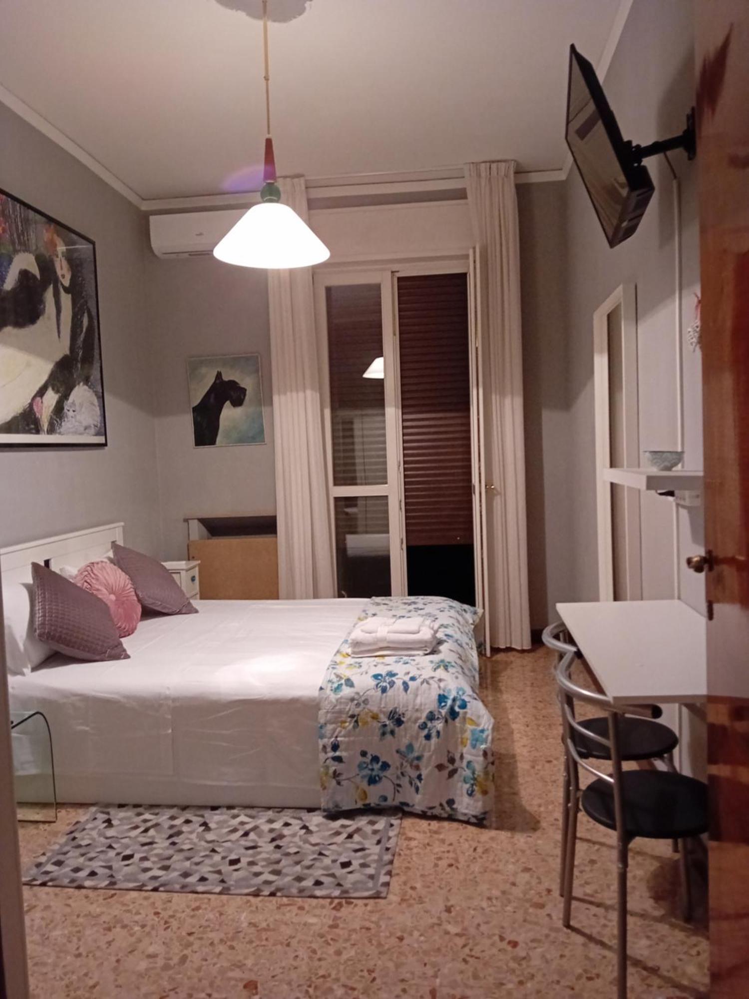 Bed & Breakfast Califano- 2 Leoni