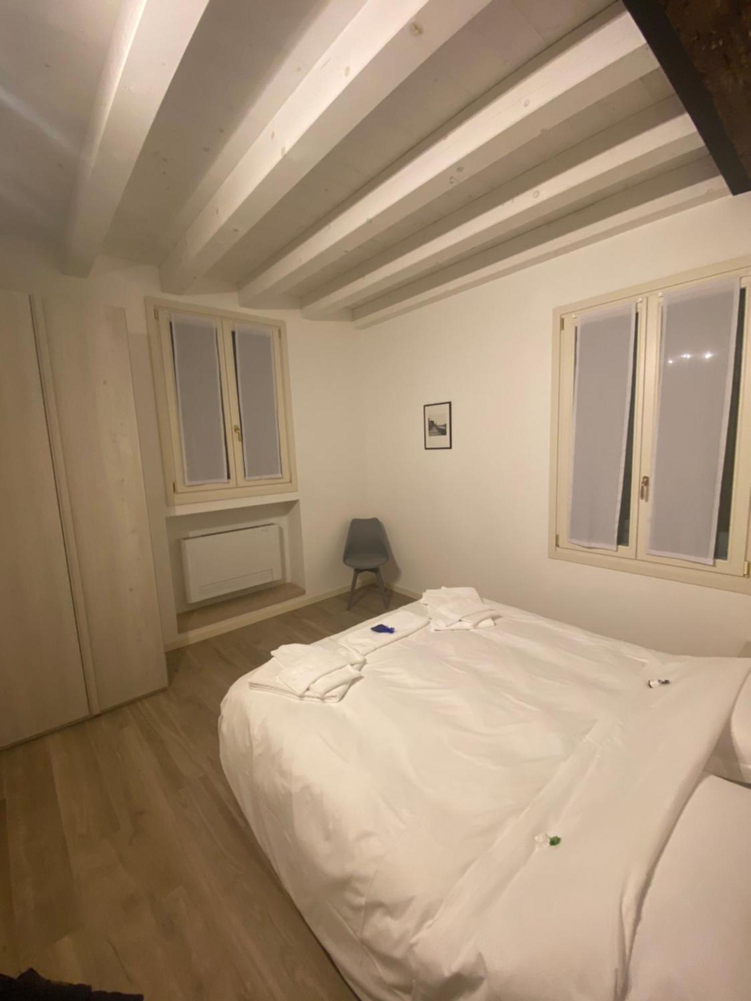 Santa Cecilia Wine Apartment Verona