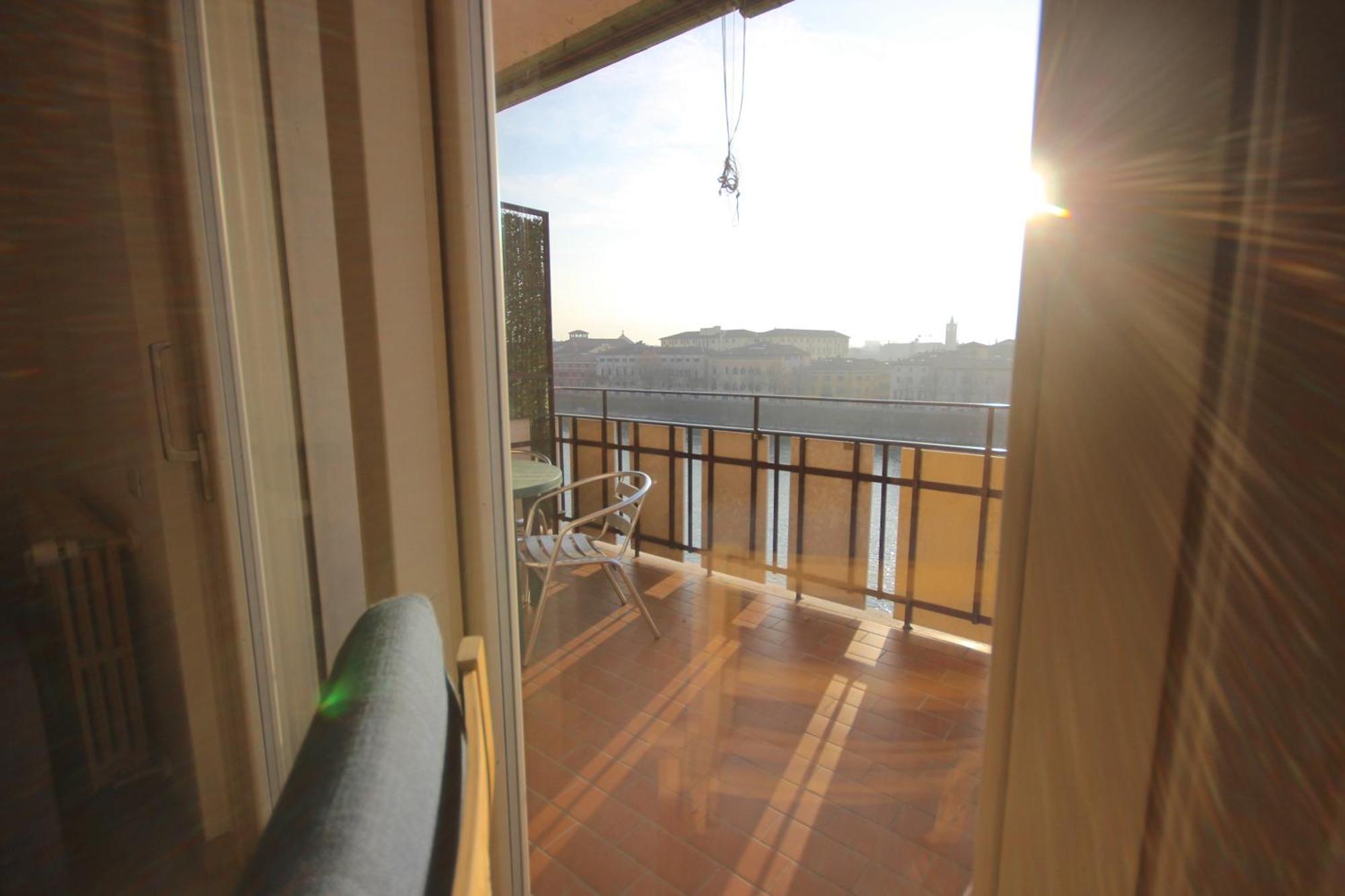 Vr Cangrande On The River Apartamento Verona