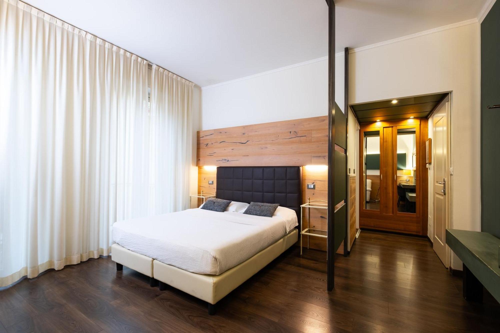 Italia Hotel