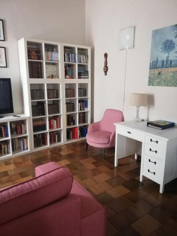 Hostal Protezione Della Giovane - Female