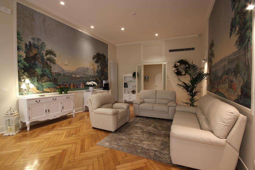 Residenza L'angolo Di Frühstückspension Verona