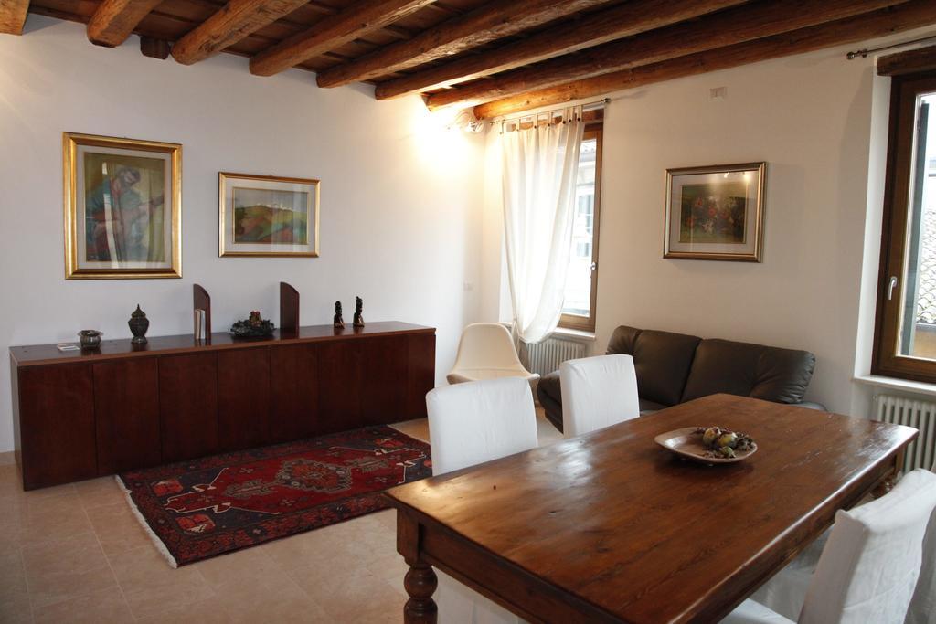 Appartamento Centre 2 Bedroom Flat Verona