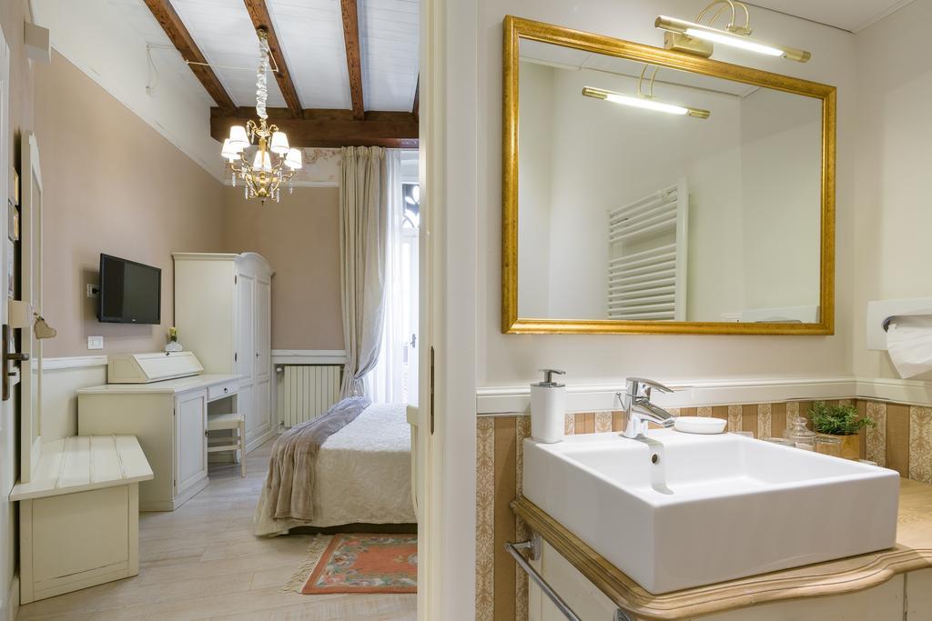 Vecchia Guest house