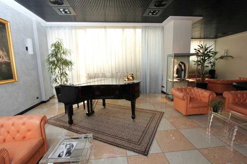 Hotel Montresor Palace 4*