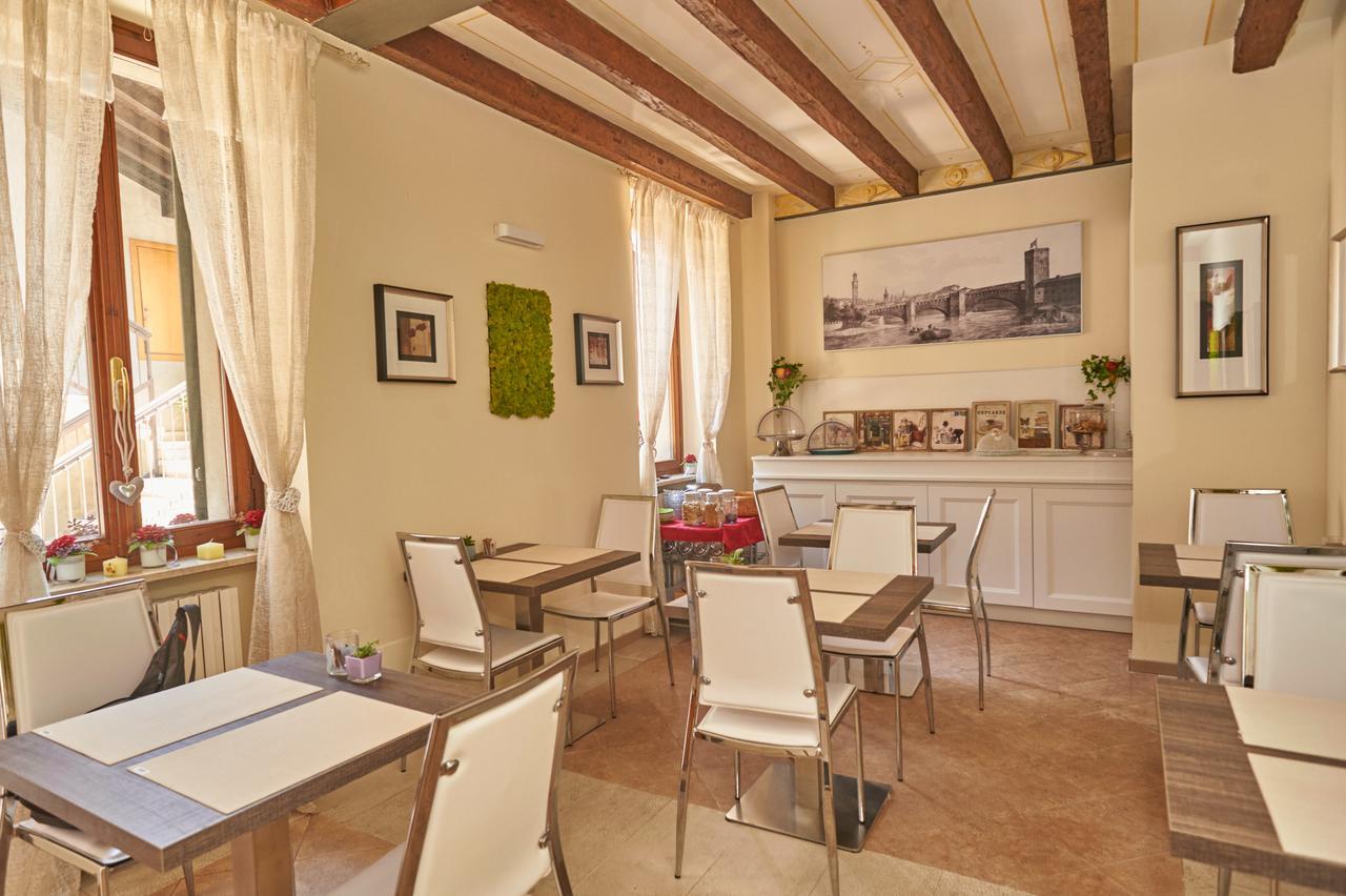 Le Di Giulietta Acomodação com café da manhã  3*