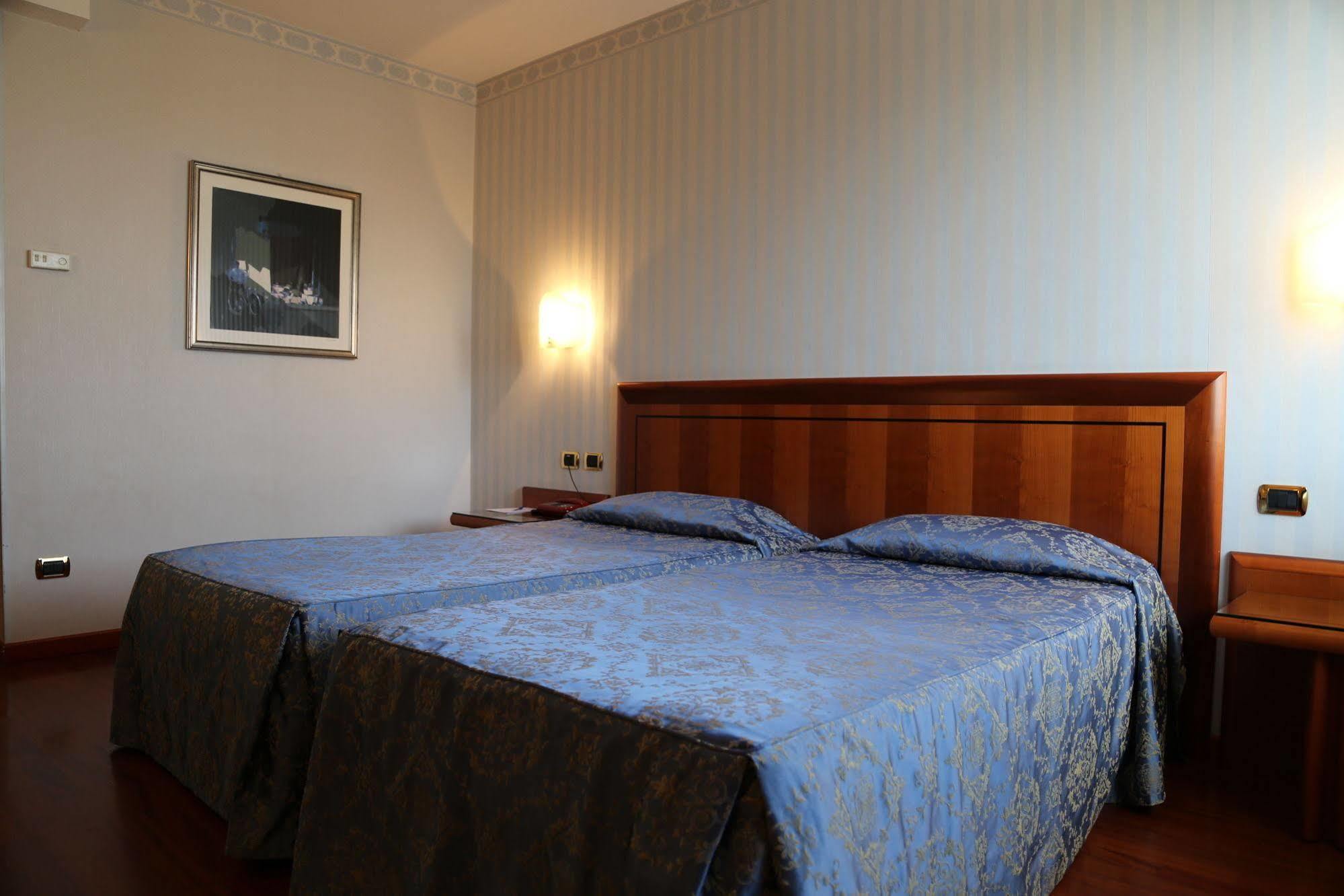 Montresor Palace Hotel 4*