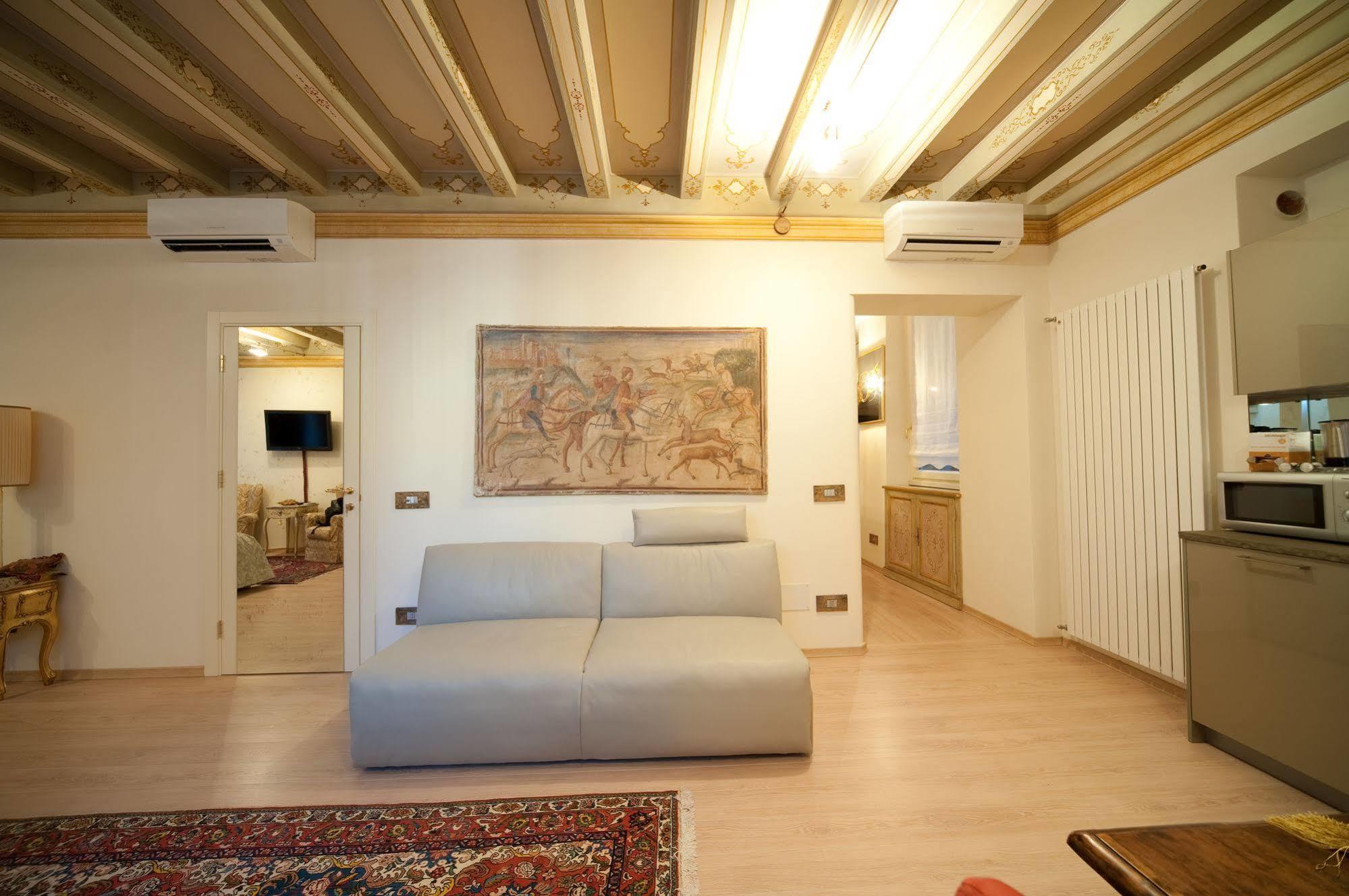 La Corte Di Giulietta Verona