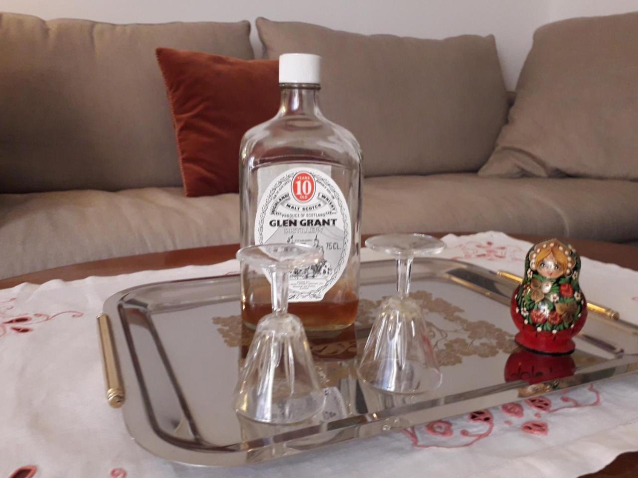 Acomodação com café da manhã  Pergolesi 3*