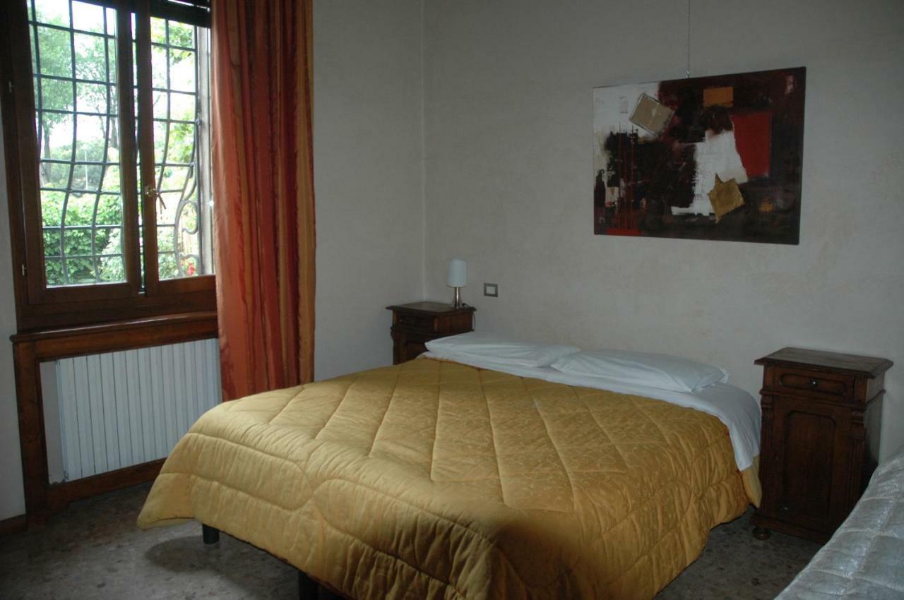 Le Maddalene Bed and breakfast *