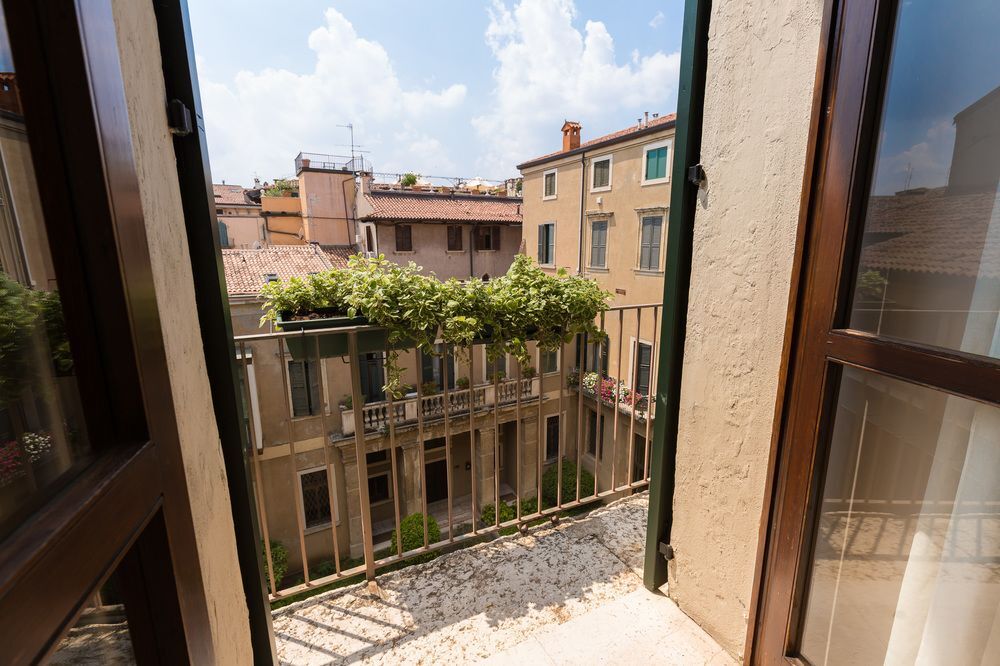 Escalus Luxury Guest house 4*