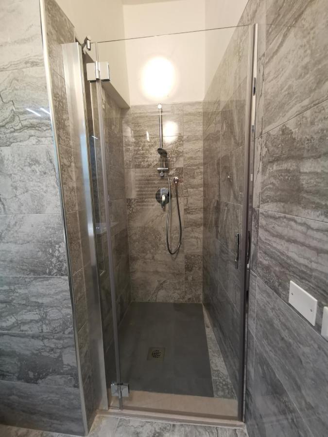 Vicolo Leoni Suites Affittacamere Verona