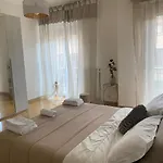 Appartamento in centro (very close to Arena)