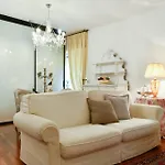 Emily Luxury Apartment