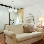 Emily Luxury Apartment