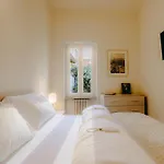 Eap Suites, Verona