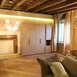 Verona Luxury Flats Piazza Erbe, Floor 3
