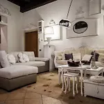 Piazza Erbe Luxury Apartment