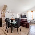 Attico Mirage