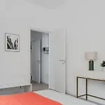 Lungo Adige Bright Apt Near Borgo Trento Hospital!