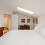 Amazing Flat With Big Terrace And Private Car Park