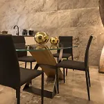 Panvinio 25 Apartment - Royal Welcome