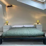 Holyday Luxury Apartment With Jacuzzi Tub