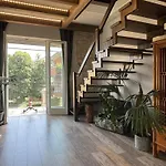 Holyday Luxury Apartment With Jacuzzi Tub