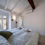 Casa Milu - Vicolo Satiro, Old Town
