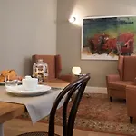 B&B Oberdan 18