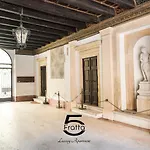 Fratta5 Luxury Apartment