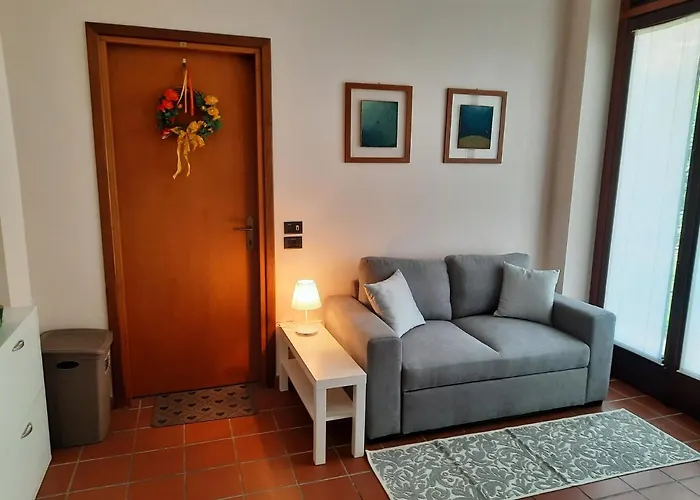 Monolocale In Villa Con Giardino Vicino Al Centro
