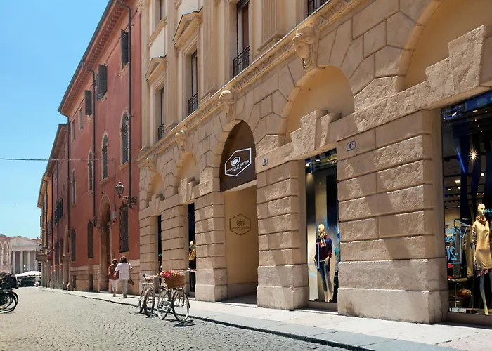 Oriana Homel Verona
