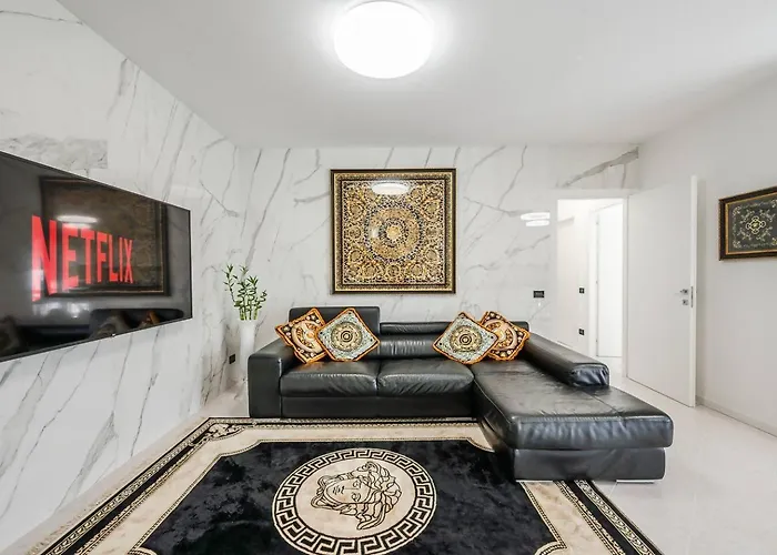 Southside Superior 2 Bedrooms Free Parking