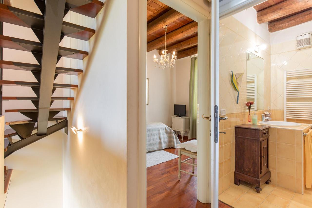 Corte Antica Canossa Del 1600 Bed and breakfast *