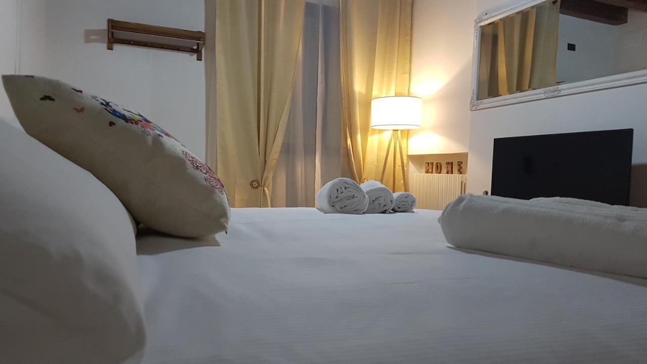 Palazzo Ponte Pietra Apartment *
