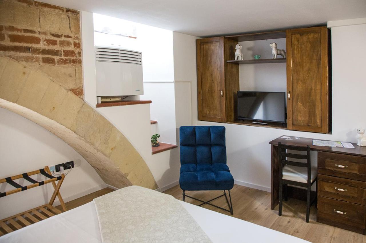 Aurelia Luxury - Piazza Delle Erbe Pensión