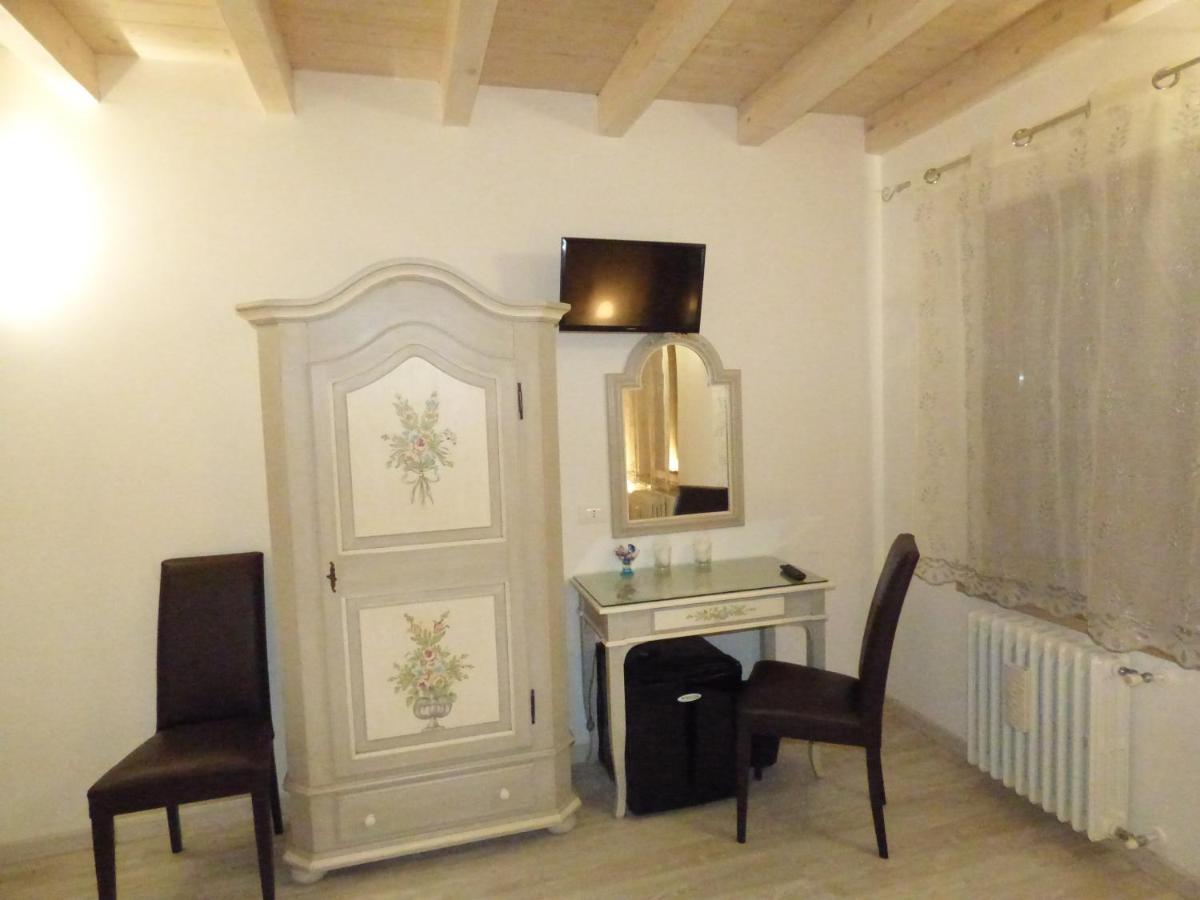 Nicole Doney Locazione Turistica Bed & Breakfast *