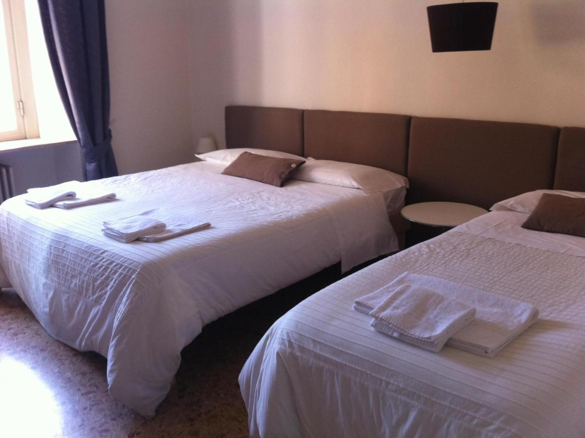 Residenza Navona Pensión