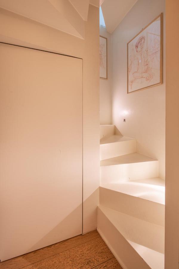 Apartment Stunning Floor Flat In The Heart Of *