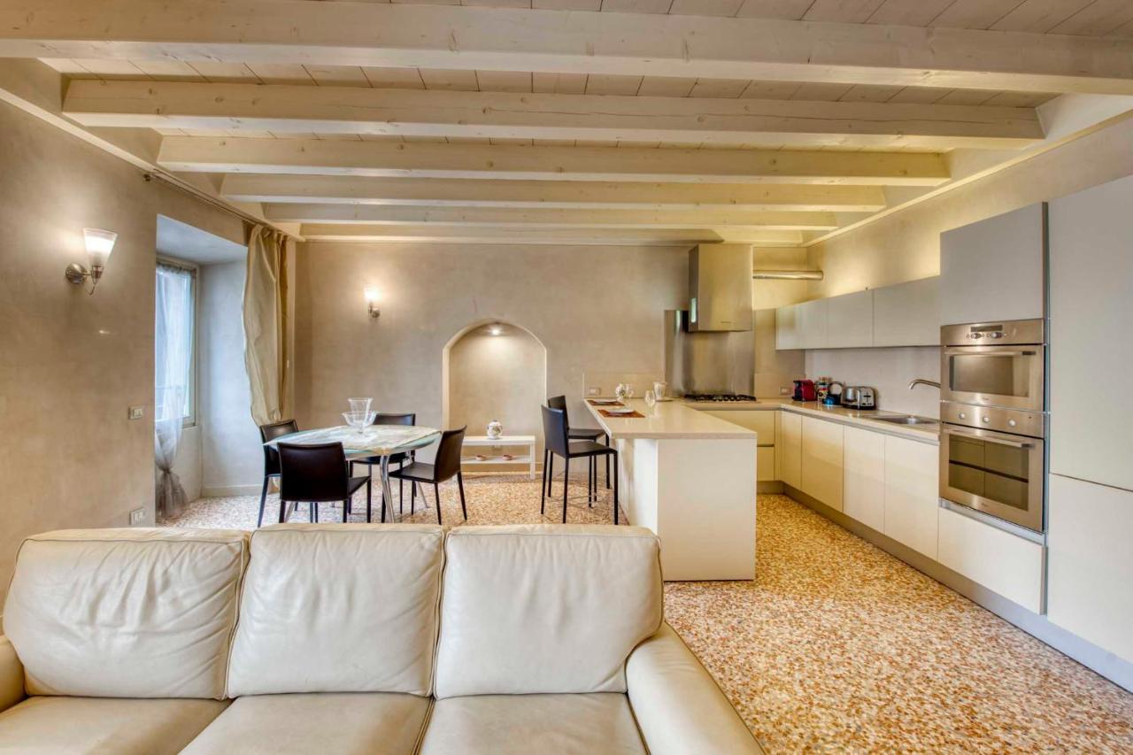 Apartmentsarena - Mercatorum - Piazza Erbe Apartamento *