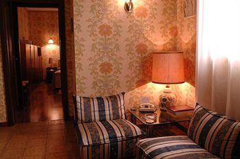 Apartahotel House 4*