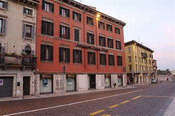 Apartahotel House 4*