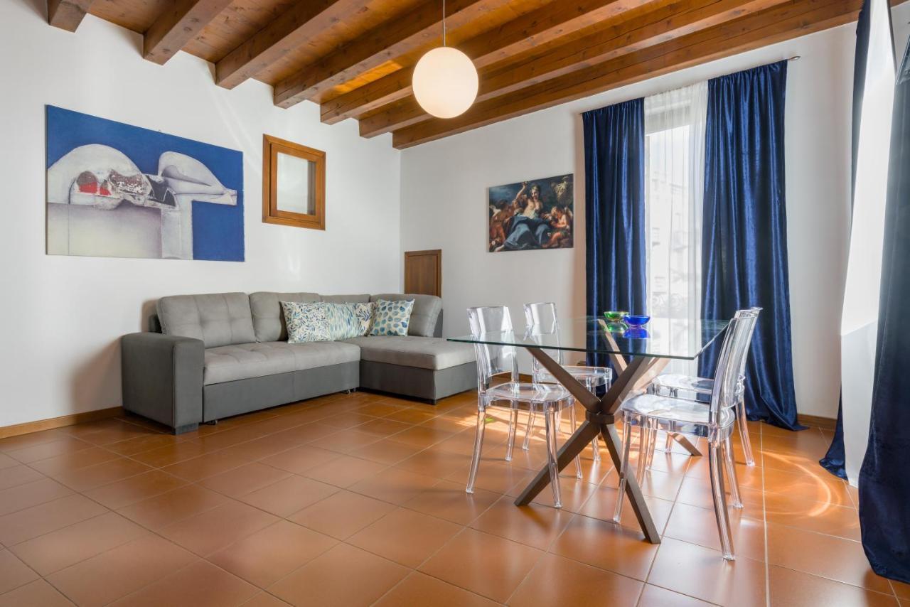 Apartment Center *