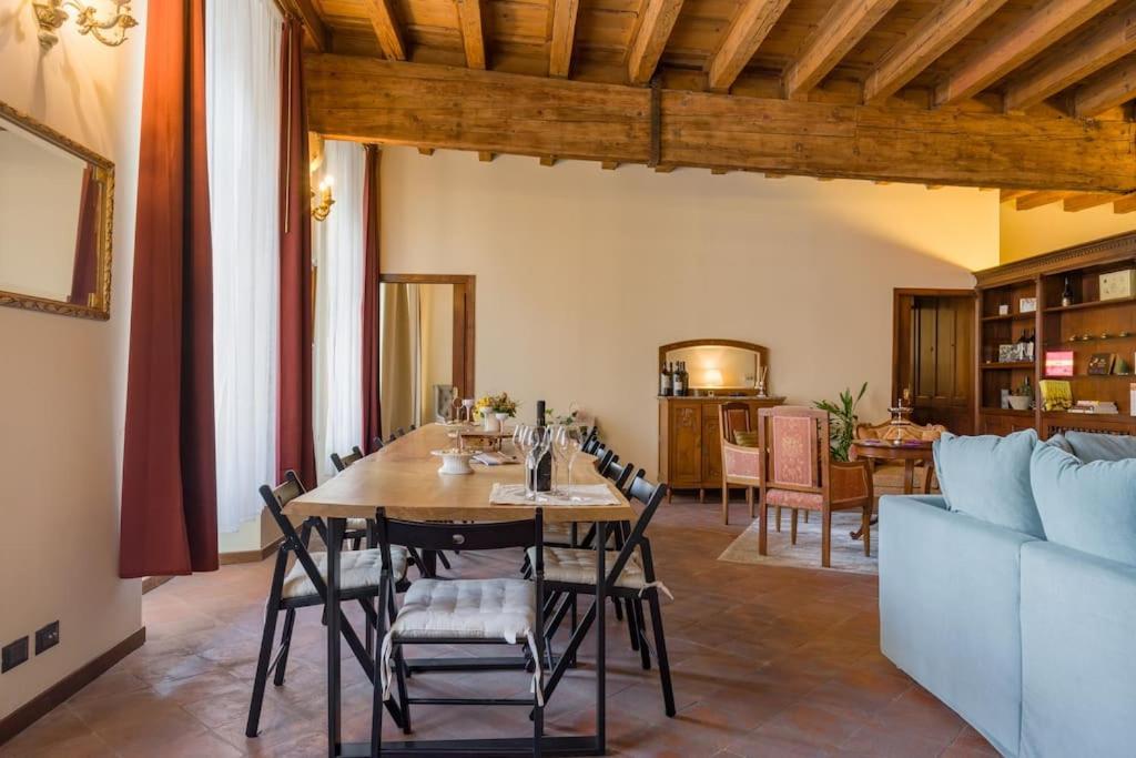 Appartamento Magnificent 1800 In The Heart Of *
